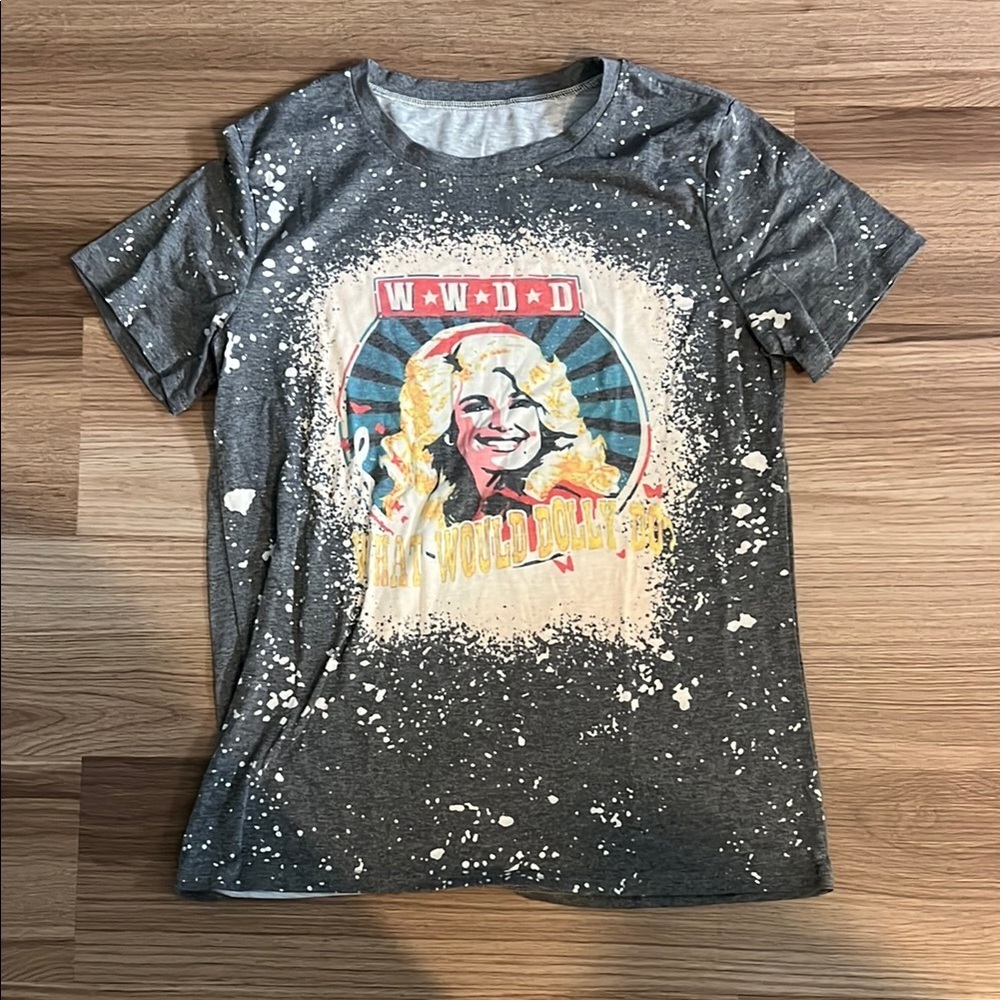 Graphic Dolly Parton T-Shirt with Retro Design
